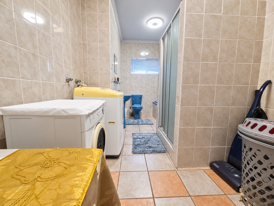 4 Bedroom Property for Sale in Hopefield Western Cape